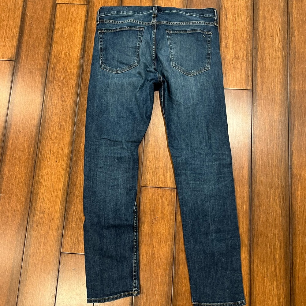 Men’s Rag & Bone Fit 2 Slim Cut Medium Wash Jeans!! 31x30! Barely worn-like new!